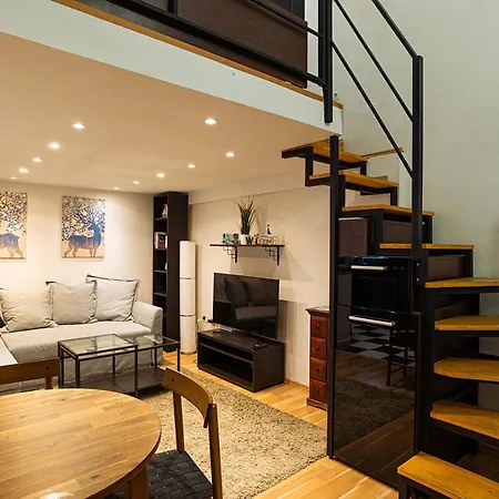 Cosy Corner - Entire Near Oktogon *