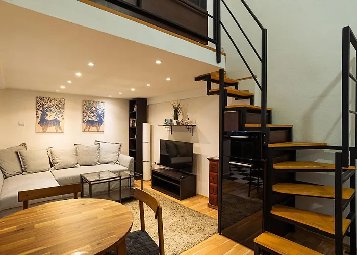 Cosy Corner - Entire Near Oktogon *